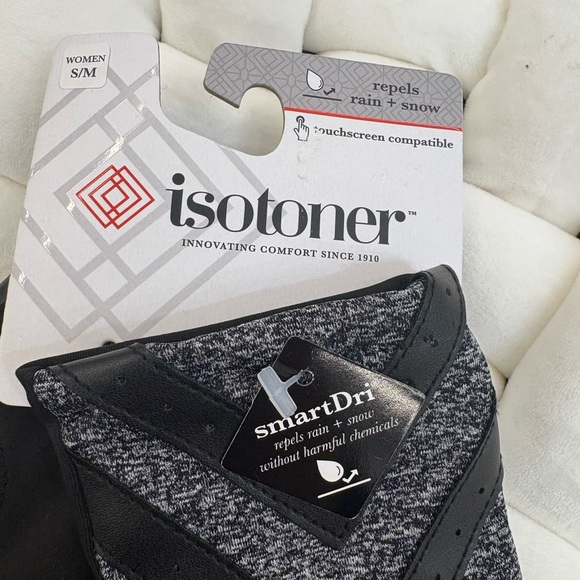 Isotoner Women's Black and Gray Gloves - Picture 2 of 3